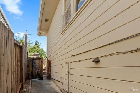 8130 Park Avenue Forestville CA 95436