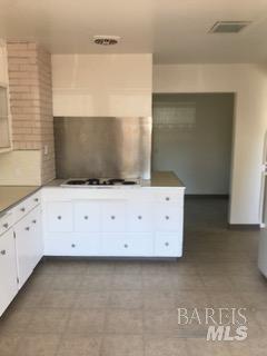 8130 Park Avenue Forestville CA 95436
