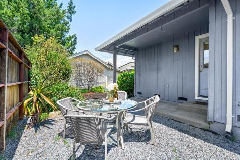 431-433 University Street Healdsburg CA 95448