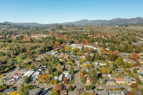 881 Lorna Drive Glen Ellen CA 95442