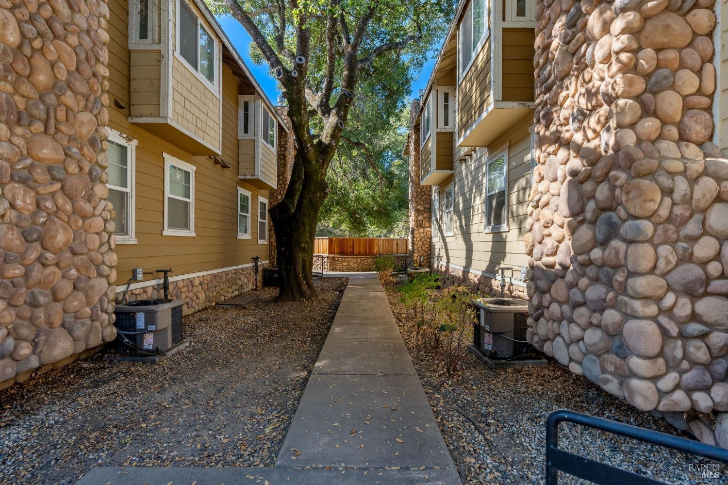 204 Rosebud Lane St. Helena CA 94574
