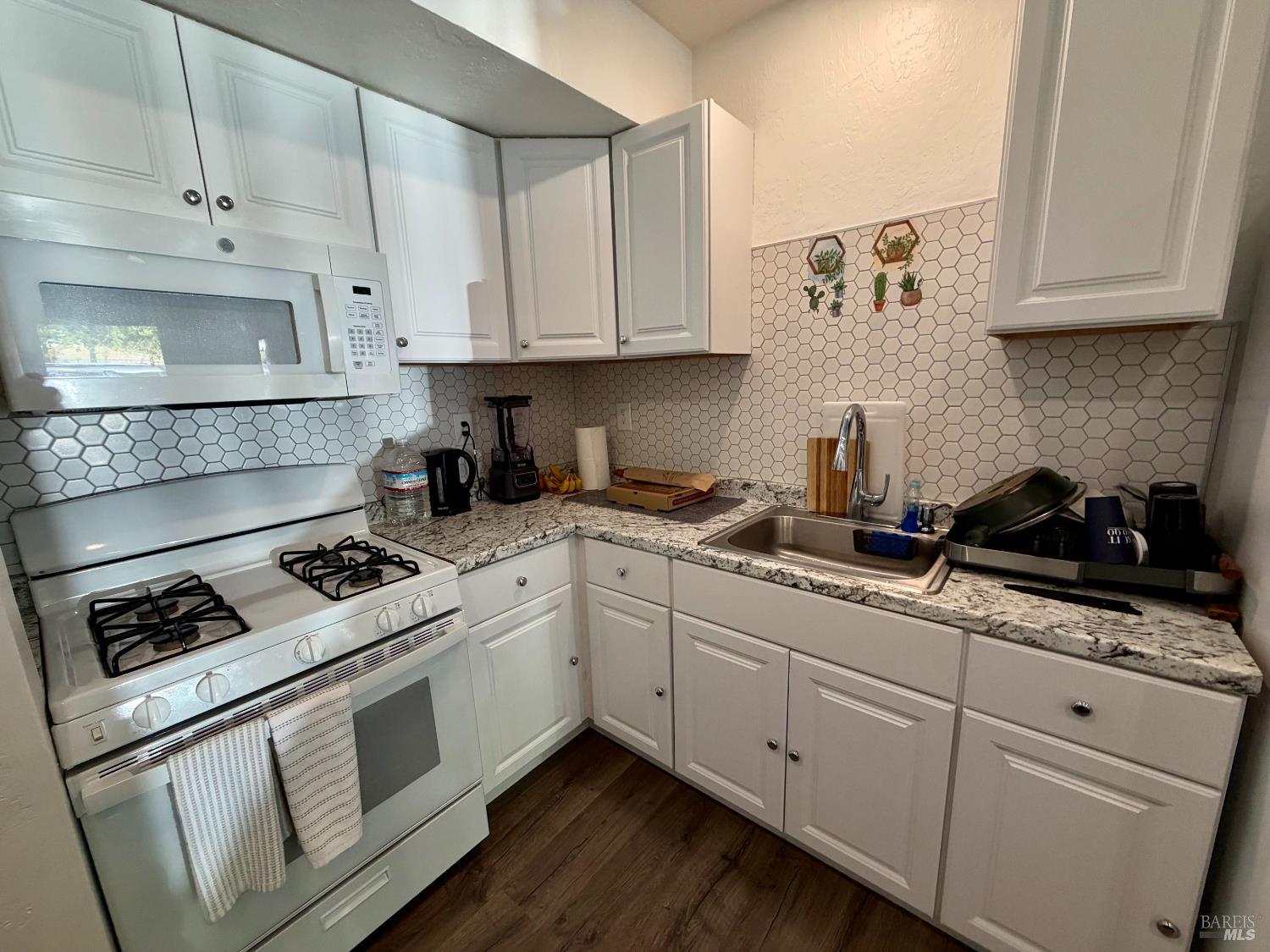4310 Lichau Road Penngrove CA 94951