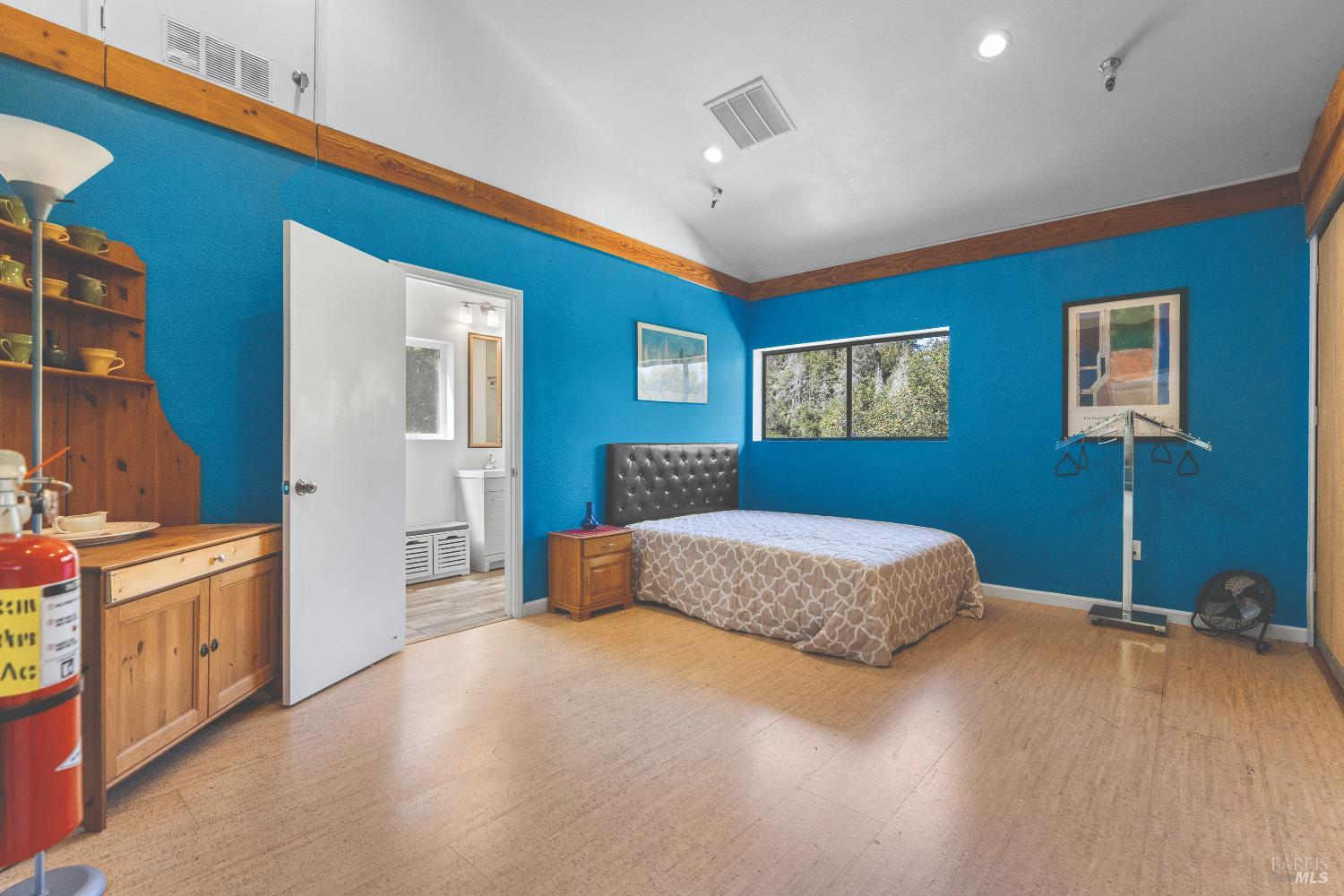 695 Cherry Creek Road Cloverdale CA 95425