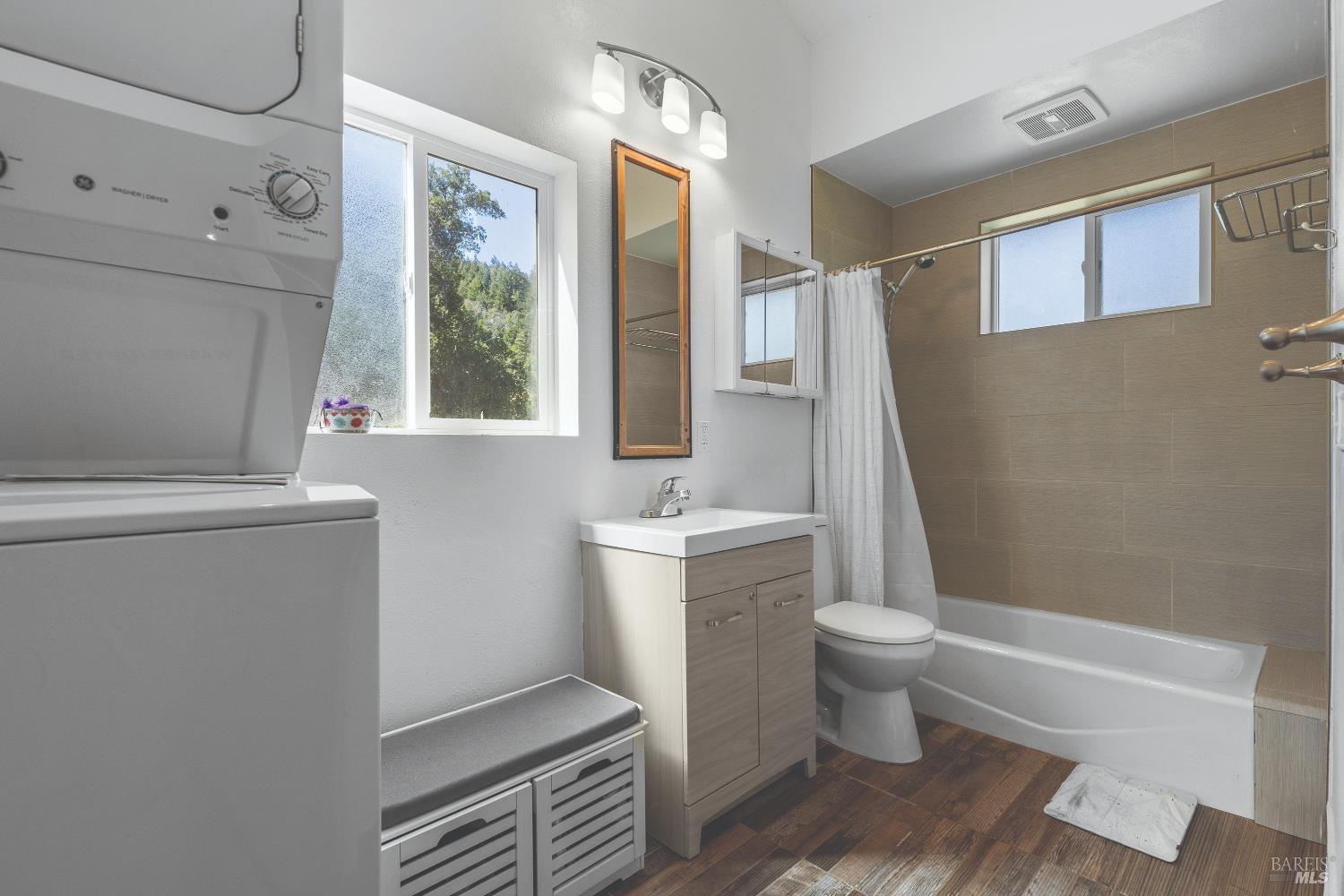 695 Cherry Creek Road Cloverdale CA 95425