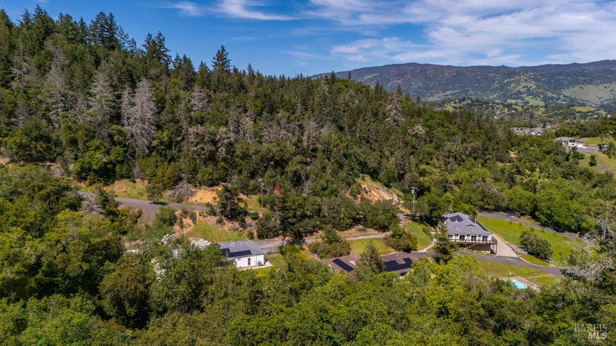 695 Cherry Creek Road Cloverdale CA 95425