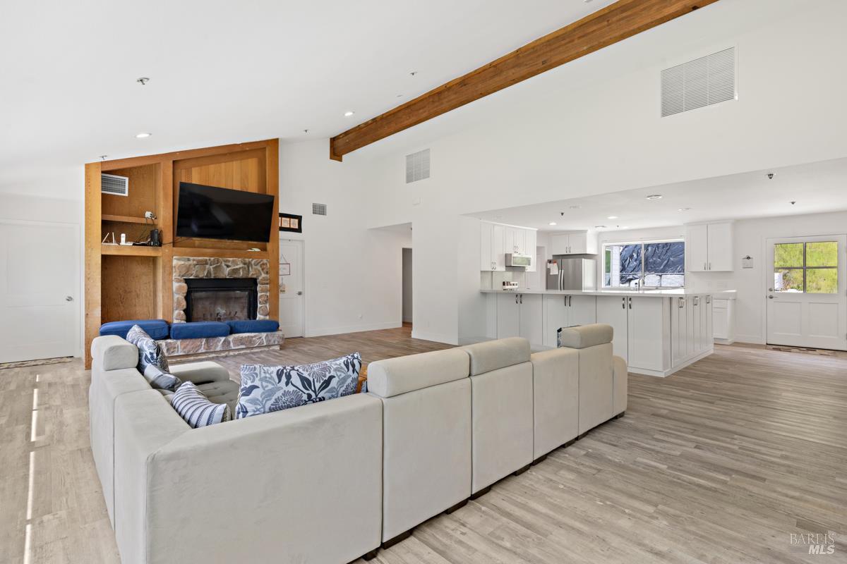 695 Cherry Creek Road Cloverdale CA 95425