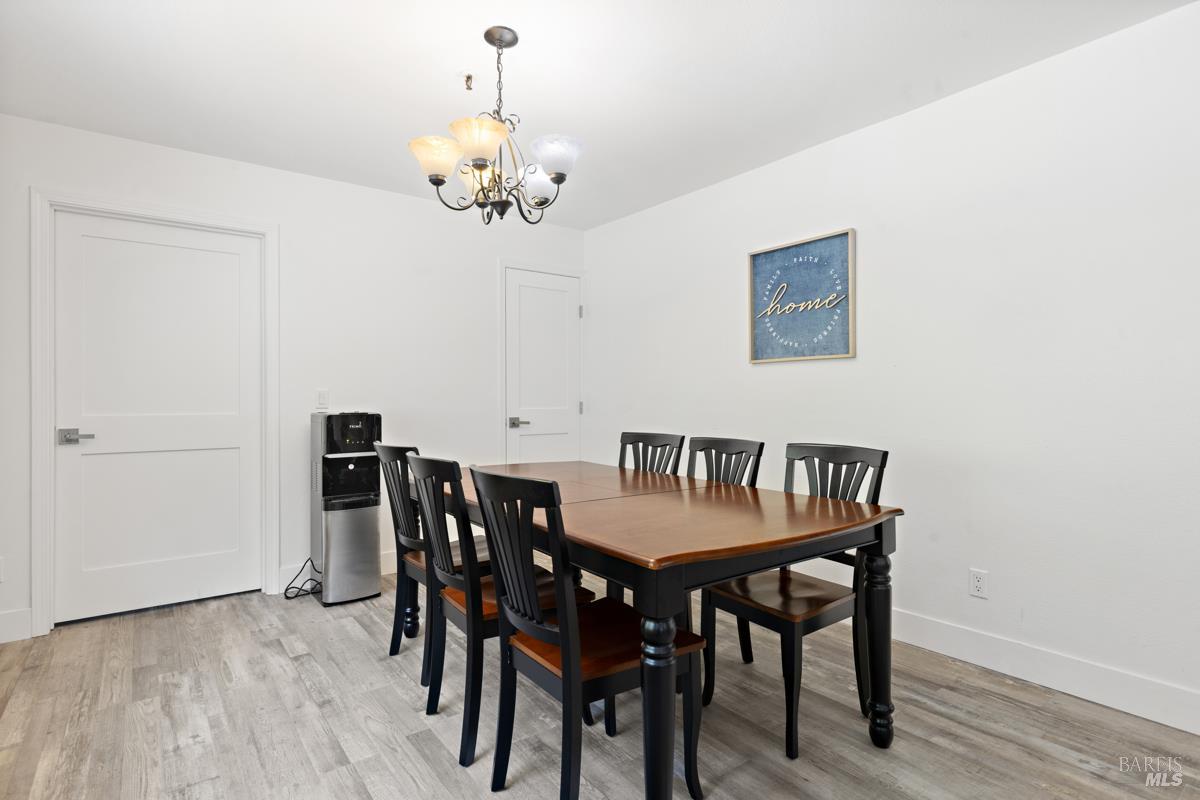 695 Cherry Creek Road Cloverdale CA 95425