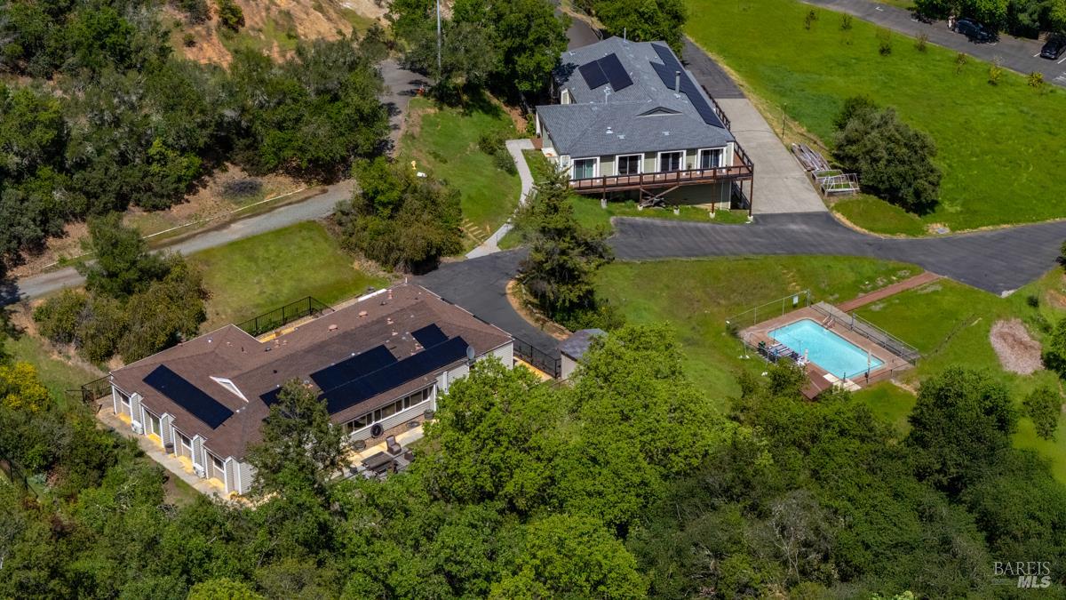 695 Cherry Creek Road Cloverdale CA 95425