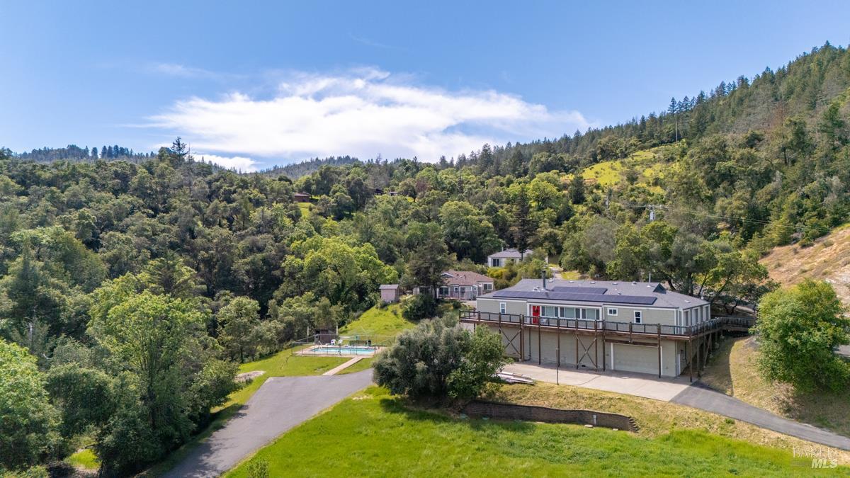 695 Cherry Creek Road Cloverdale CA 95425