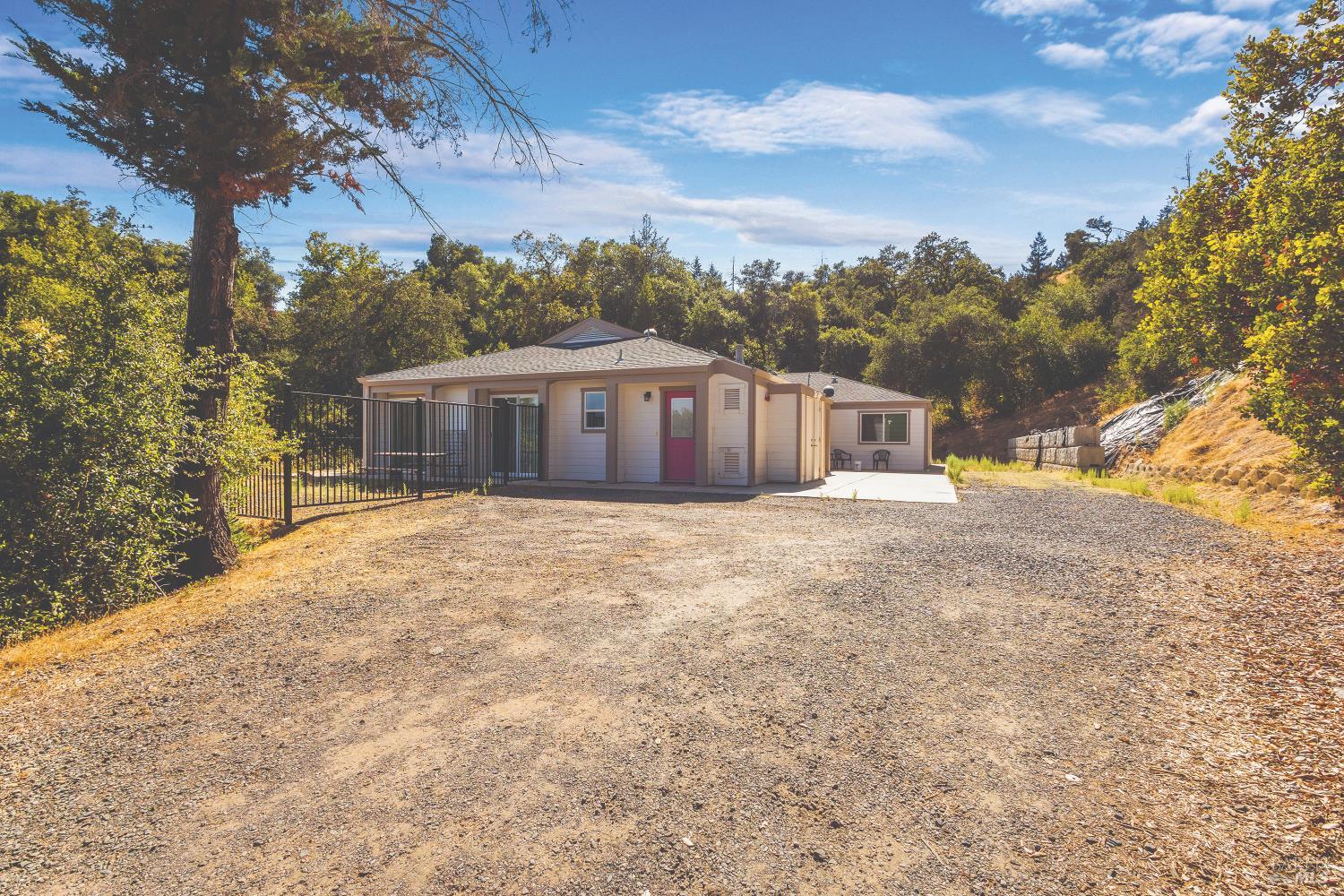 695 Cherry Creek Road Cloverdale CA 95425