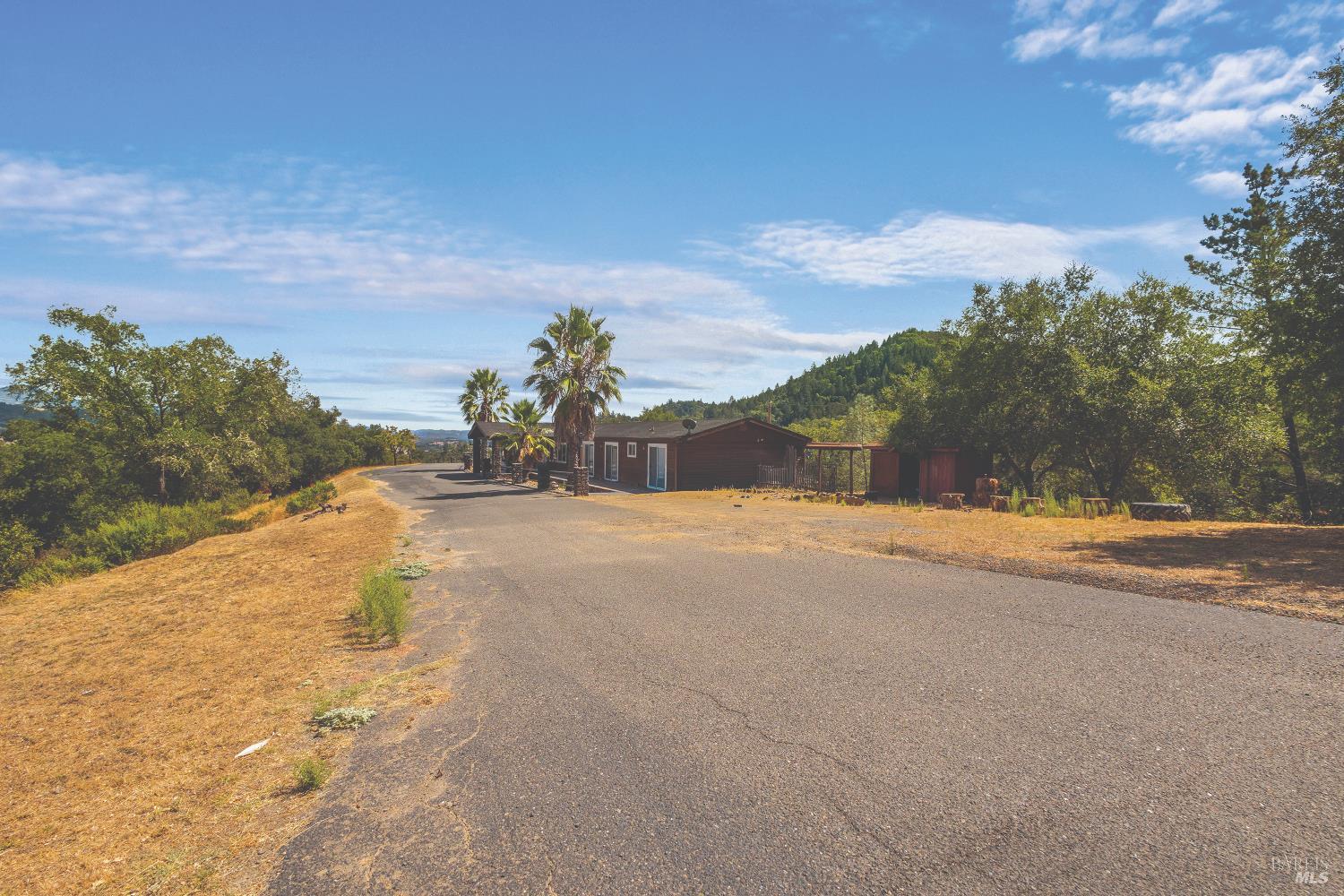 695 Cherry Creek Road Cloverdale CA 95425