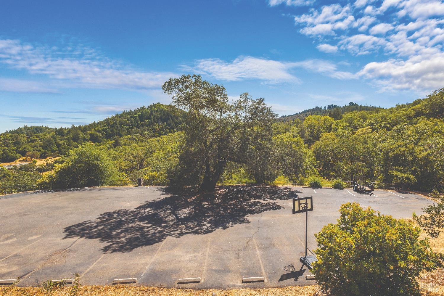 695 Cherry Creek Road Cloverdale CA 95425
