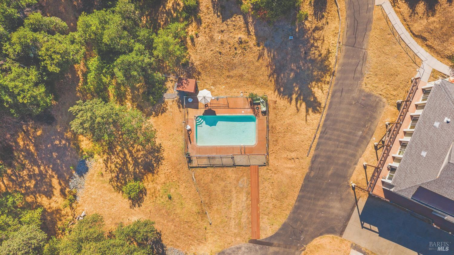 695 Cherry Creek Road Cloverdale CA 95425