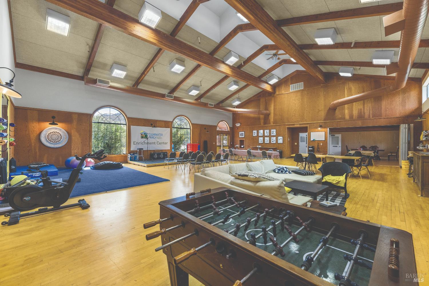 695 Cherry Creek Road Cloverdale CA 95425
