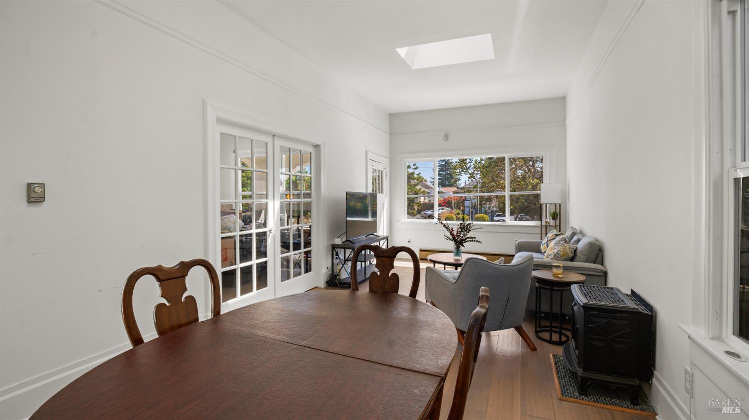 1160 Powell Street Oakland CA 94608
