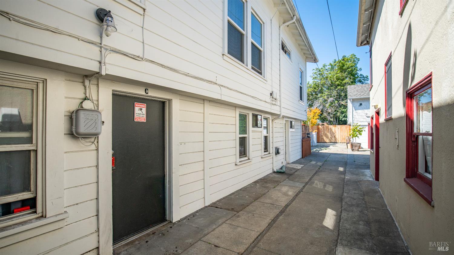 1160 Powell Street Oakland CA 94608