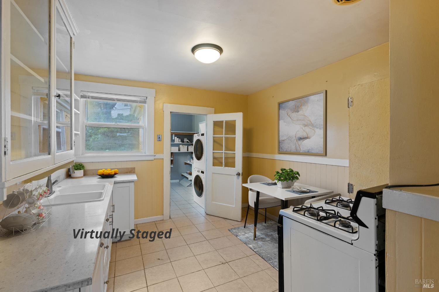 12 Daniels Avenue Vallejo CA 94590