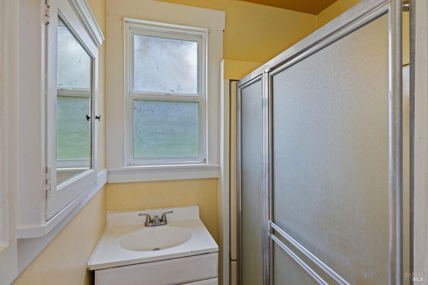 12 Daniels Avenue Vallejo CA 94590