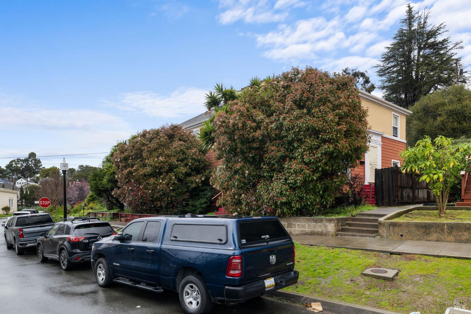 12 Daniels Avenue Vallejo CA 94590