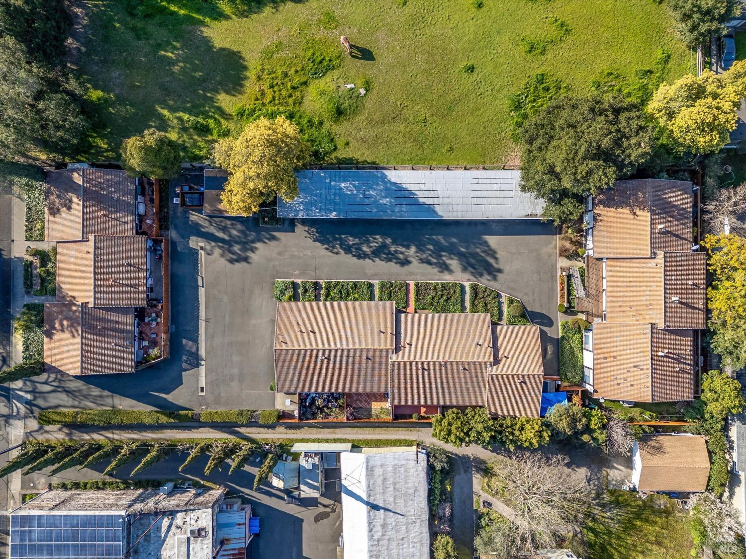 323 2nd Street E Sonoma CA 95476