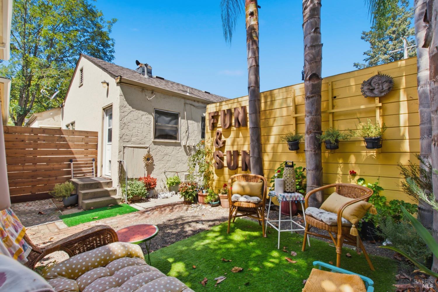 824 Humboldt Street Santa Rosa CA 95404