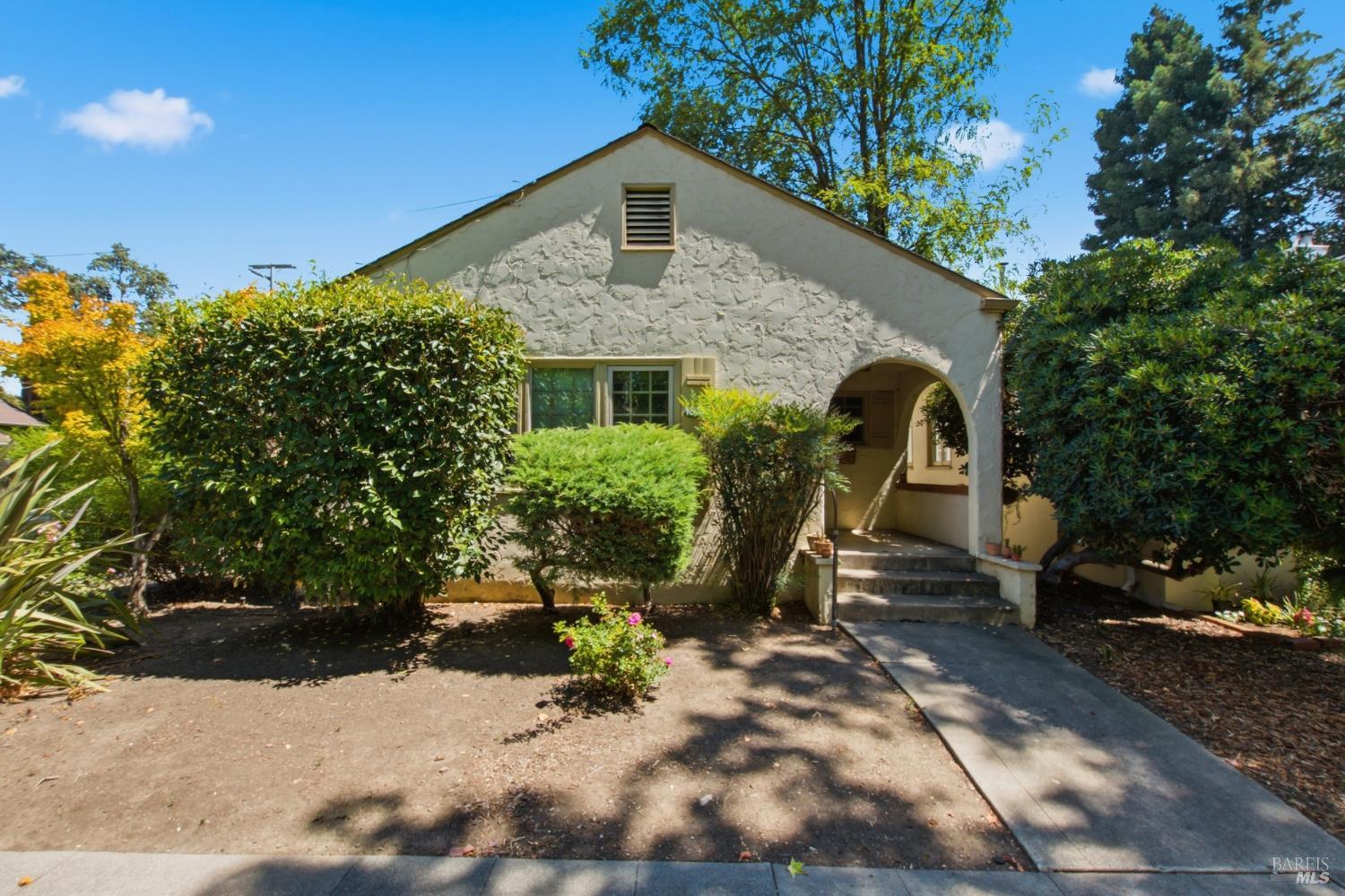 824 Humboldt Street Santa Rosa CA 95404