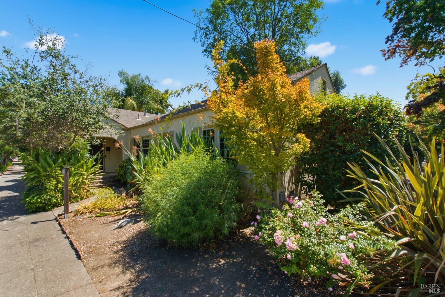 824 Humboldt Street Santa Rosa CA 95404