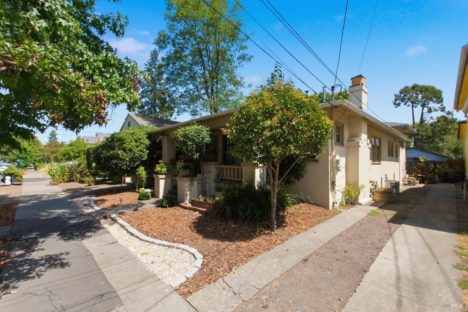 824 Humboldt Street Santa Rosa CA 95404