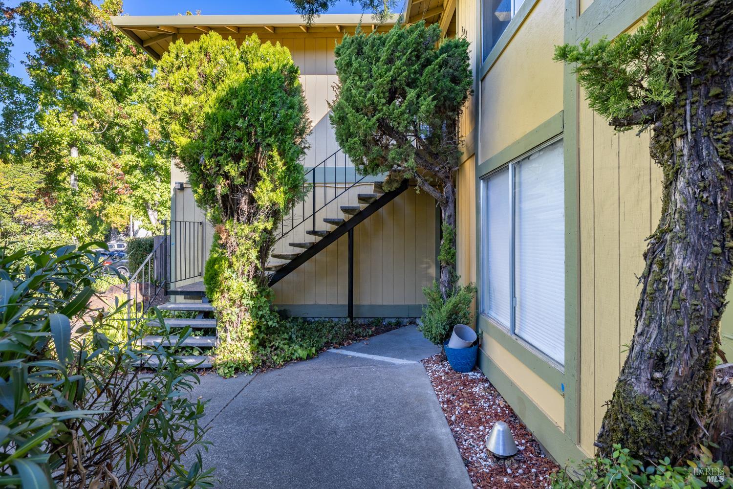 907 Joanne Court Rohnert Park CA 94928