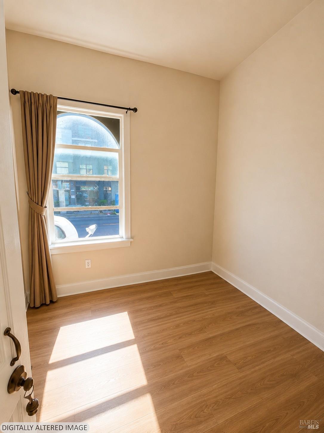 3865-3867 M L King Jr Way Oakland CA 94609