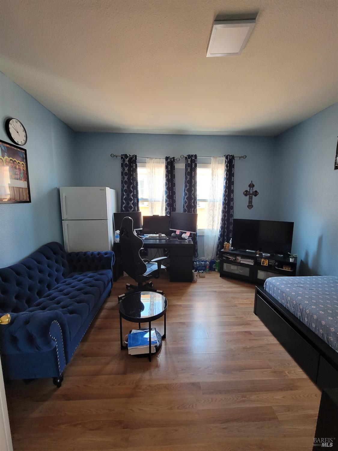 3865-3867 M L King Jr Way Oakland CA 94609
