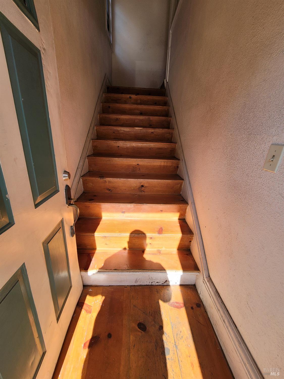 3865-3867 M L King Jr Way Oakland CA 94609