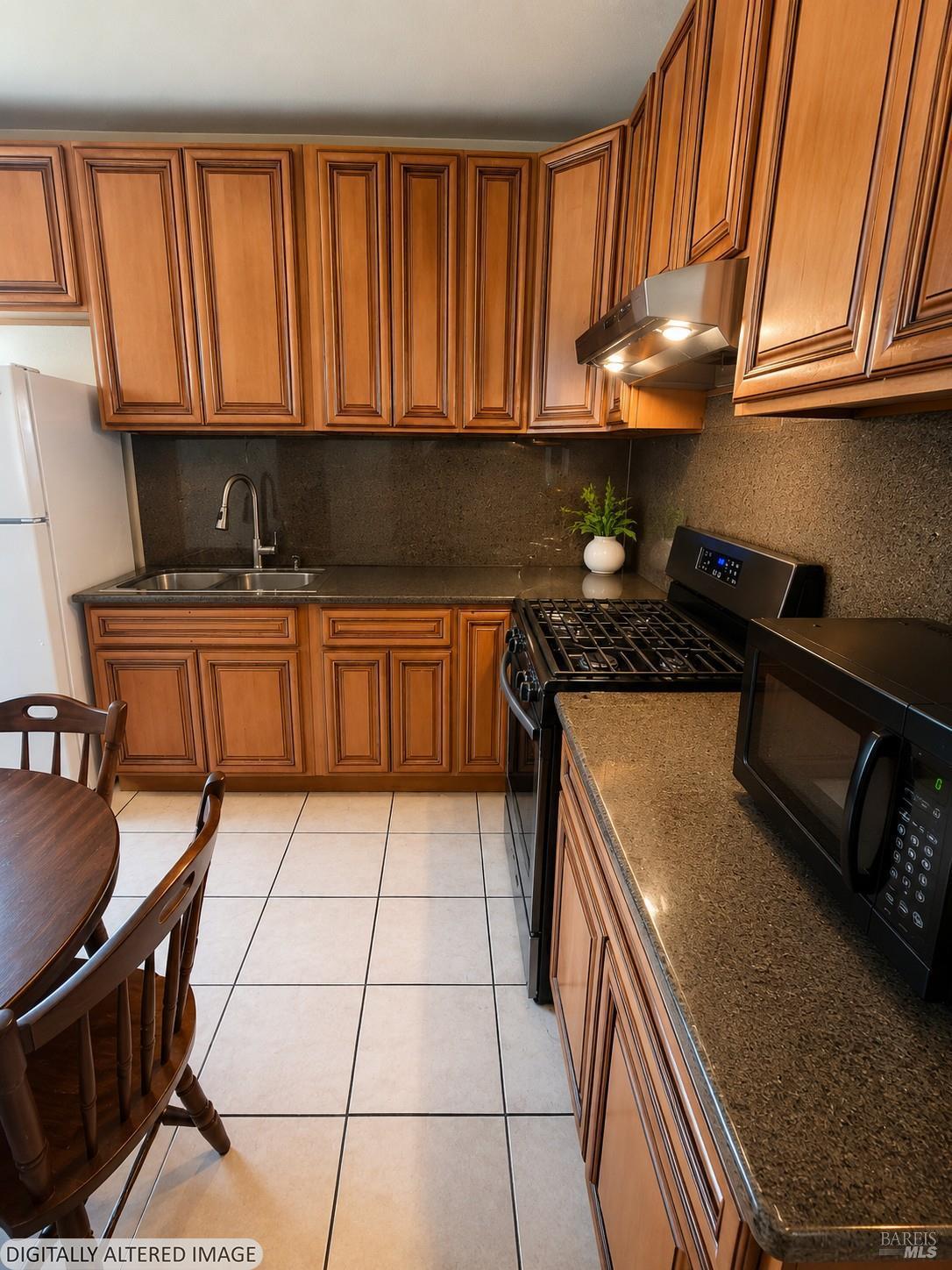 3865-3867 M L King Jr Way Oakland CA 94609