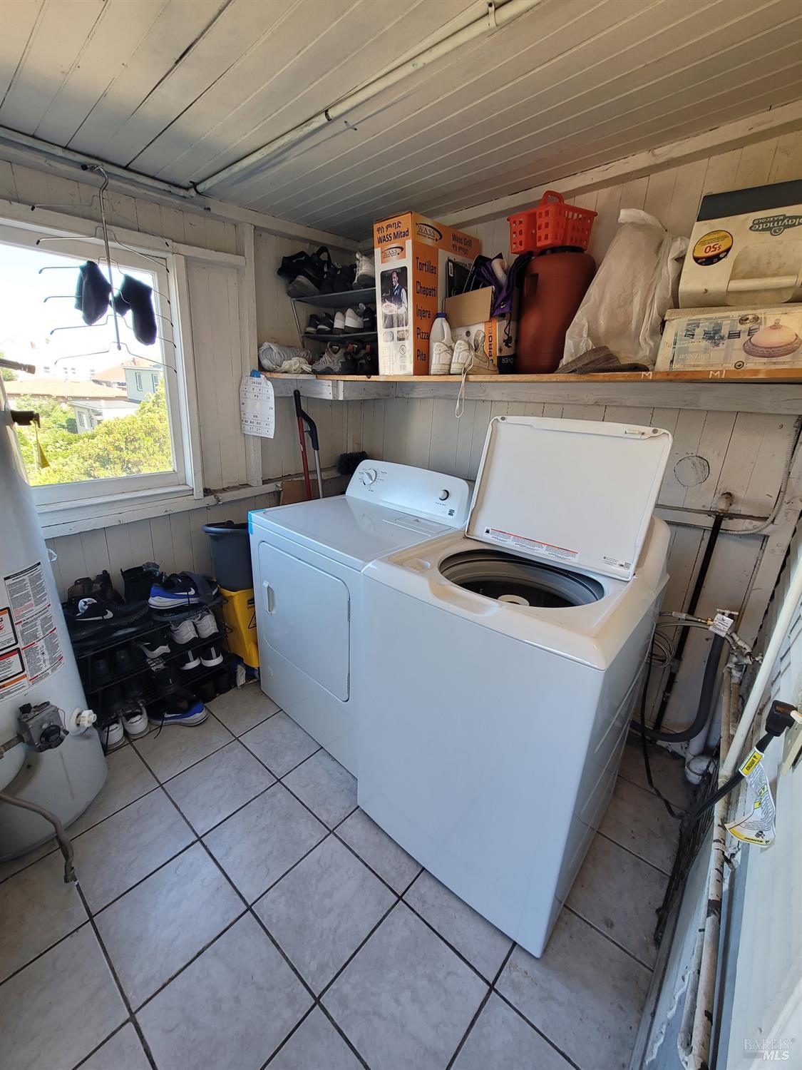 3865-3867 M L King Jr Way Oakland CA 94609