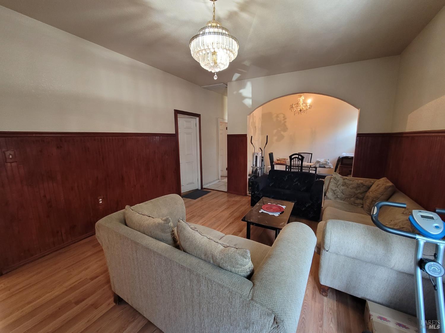 3865-3867 M L King Jr Way Oakland CA 94609