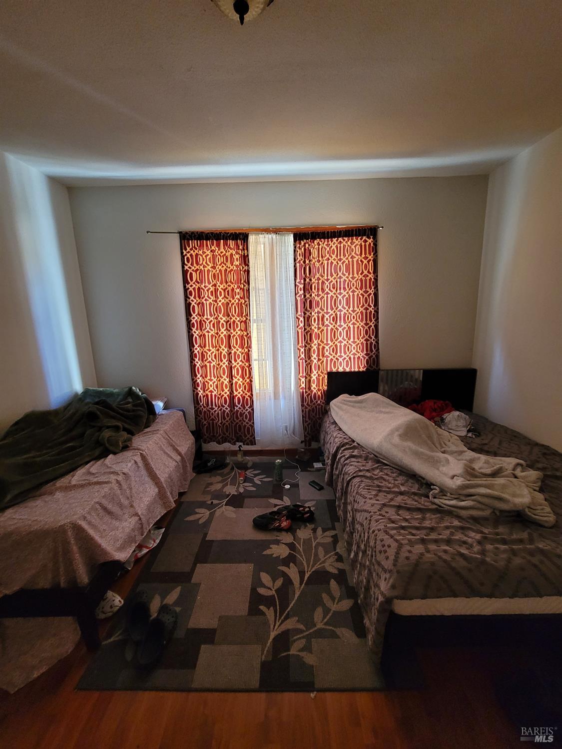3865-3867 M L King Jr Way Oakland CA 94609