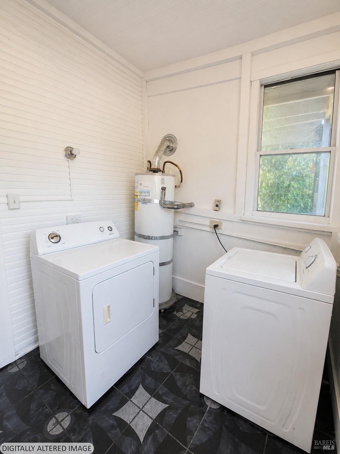 3865-3867 M L King Jr Way Oakland CA 94609