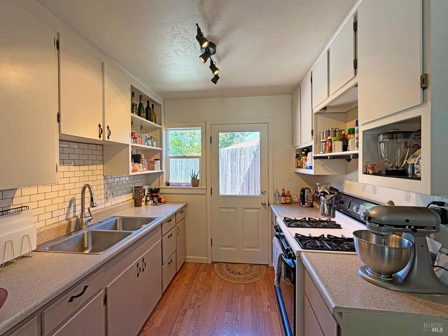 404 Plum Street Ukiah CA 95482