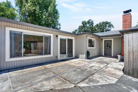 8060 Park Avenue Forestville CA 95436