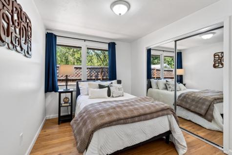 8060 Park Avenue Forestville CA 95436