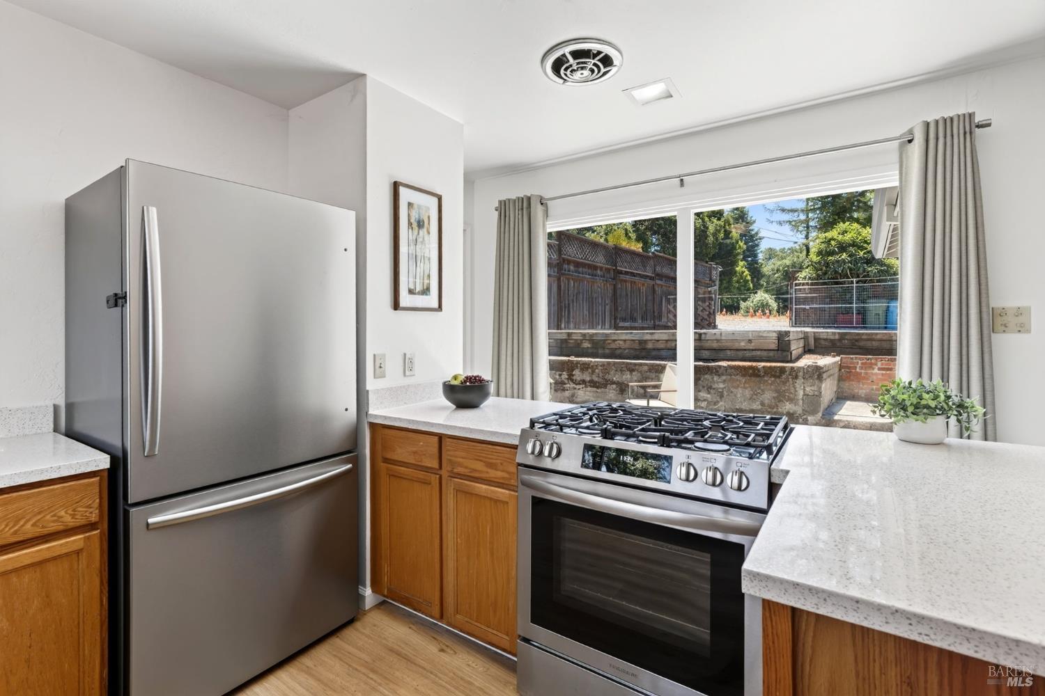 8060 Park Avenue Forestville CA 95436