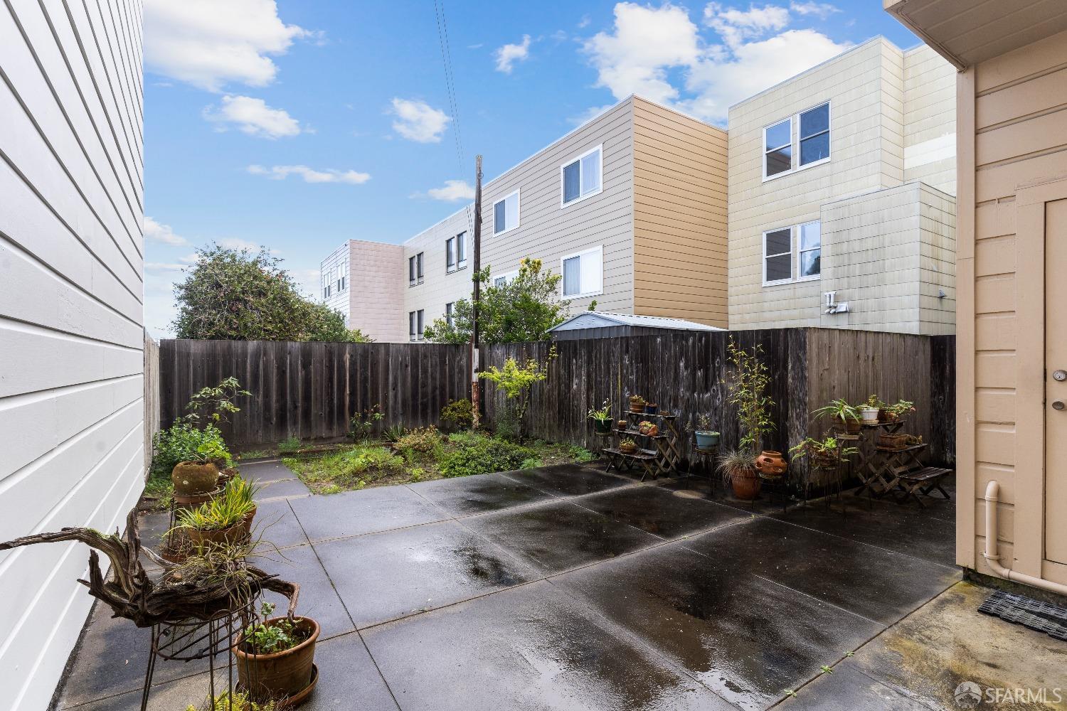 1616-1618 Judah Street San Francisco CA 94122