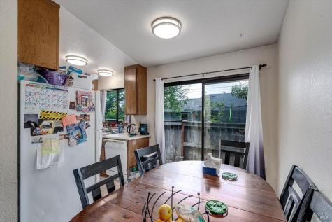2038 Terry Road Santa Rosa CA 95403
