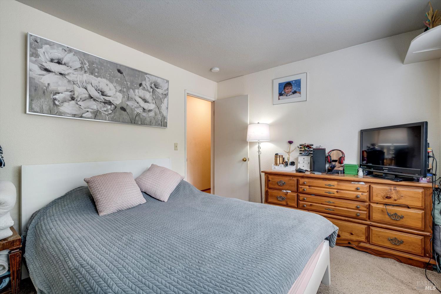 2038 Terry Road Santa Rosa CA 95403