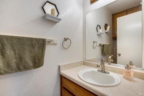 2038 Terry Road Santa Rosa CA 95403