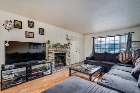 2038 Terry Road Santa Rosa CA 95403