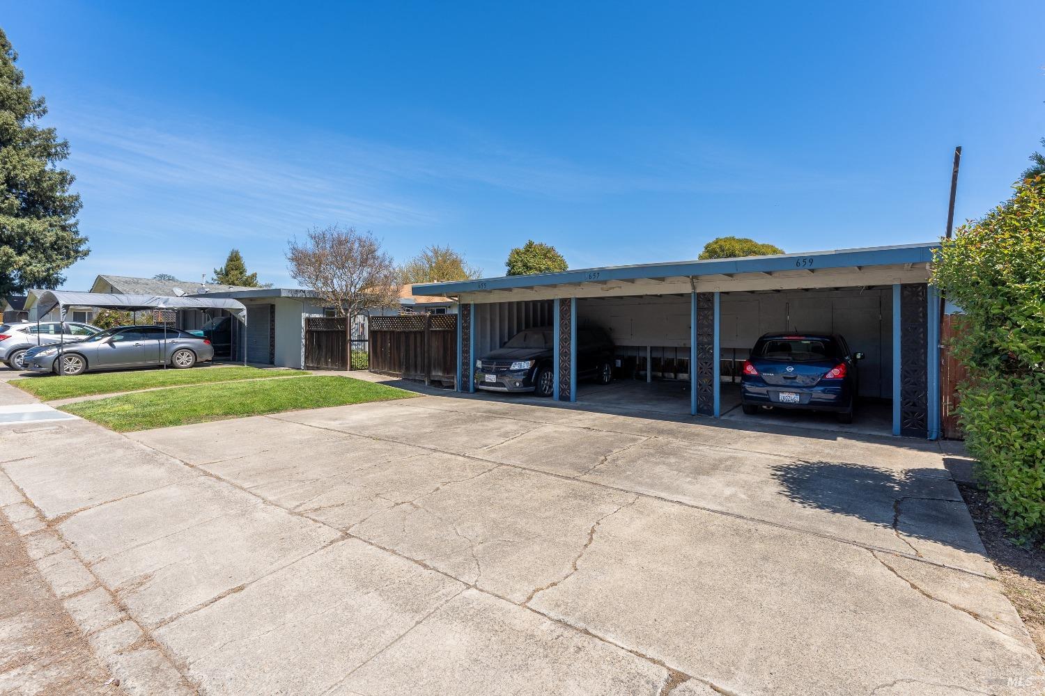 649-671 Leslie Street Ukiah CA 95482