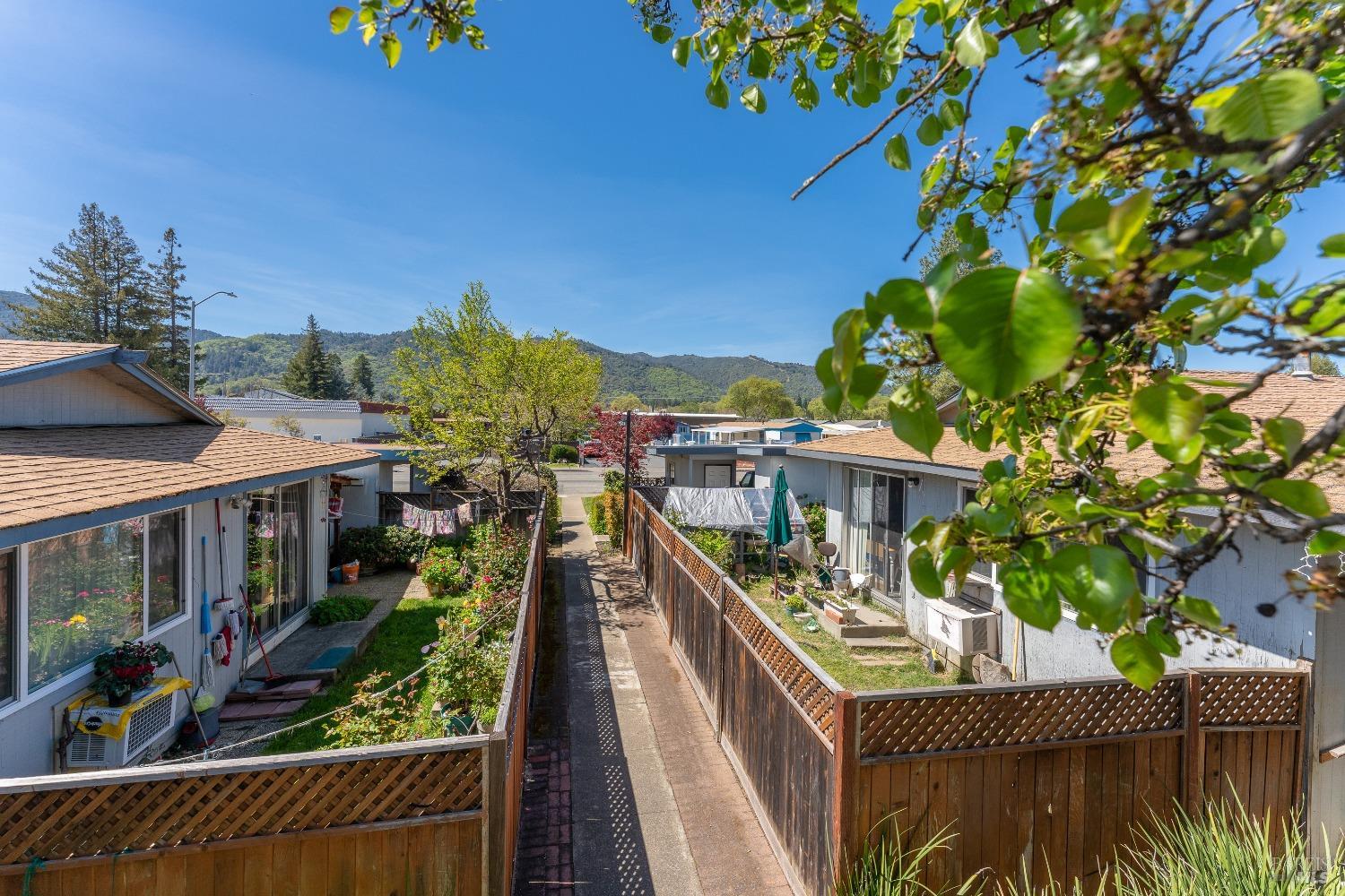649-671 Leslie Street Ukiah CA 95482