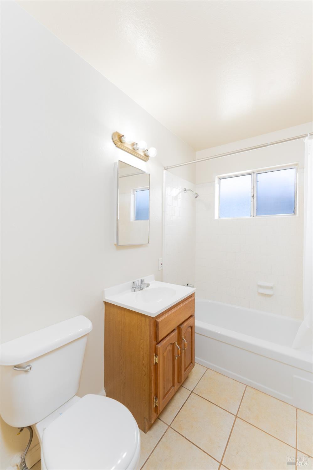 649-671 Leslie Street Ukiah CA 95482
