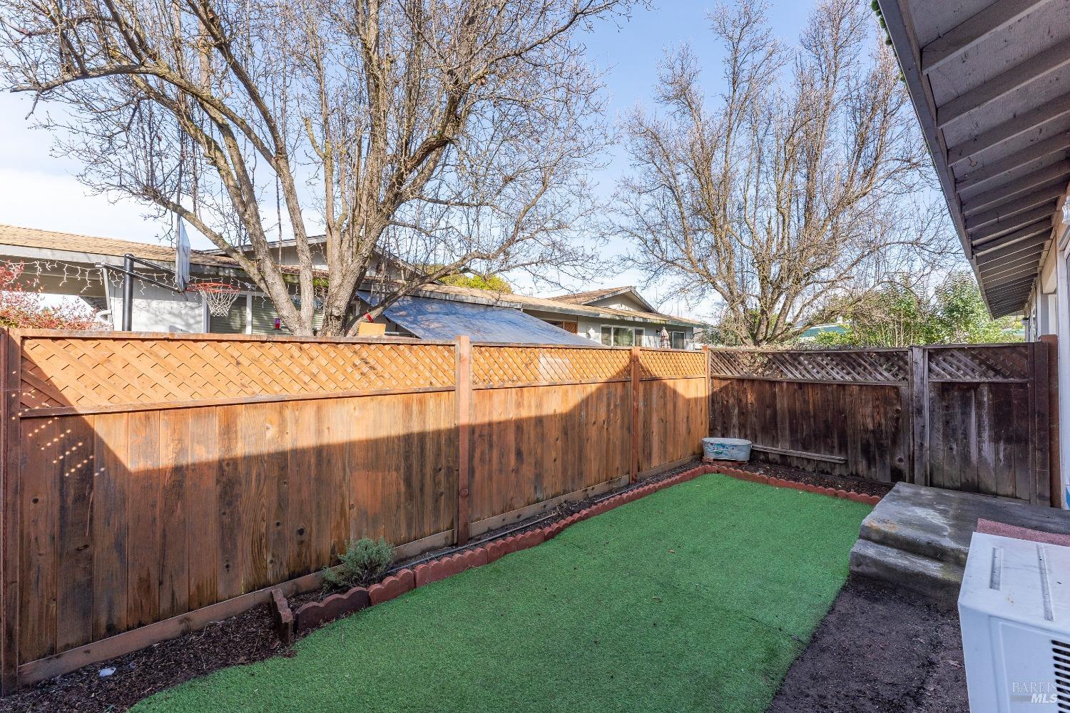649-671 Leslie Street Ukiah CA 95482